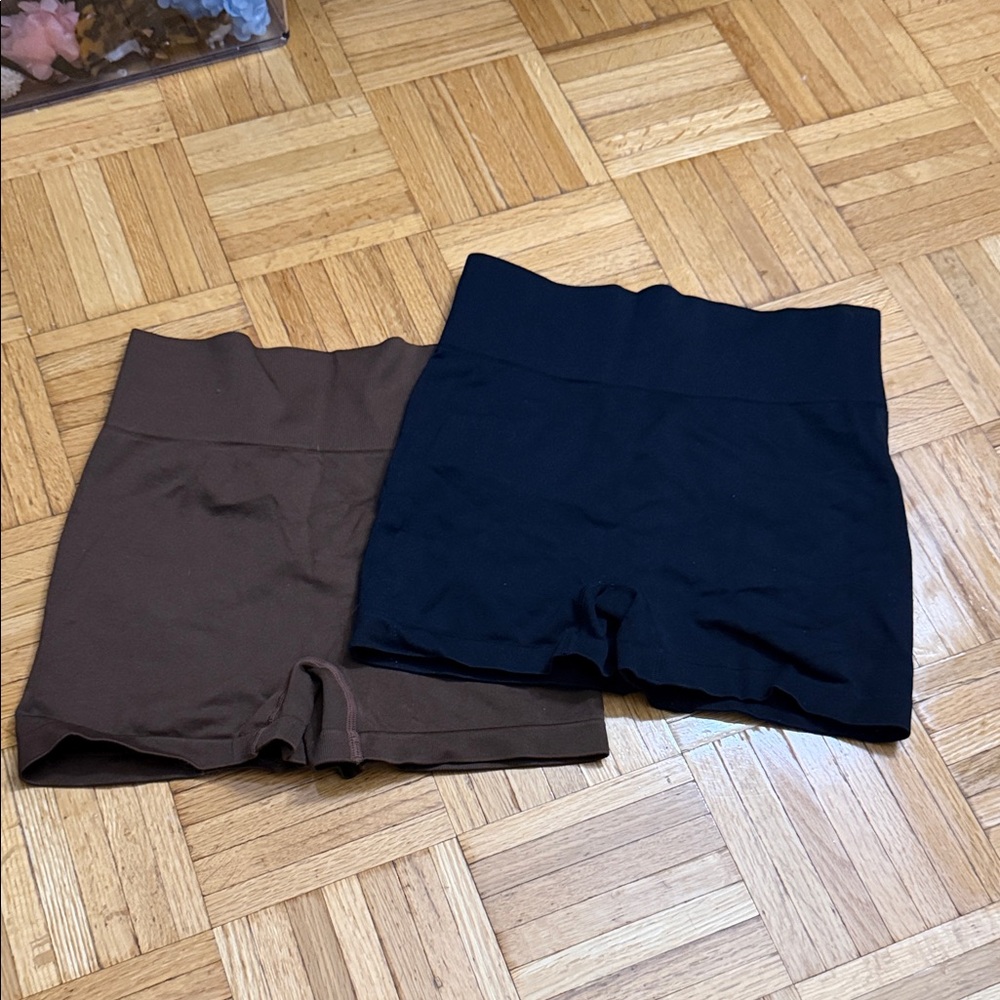 High-Waist Women's Spandex Shorts - Black and Brown
